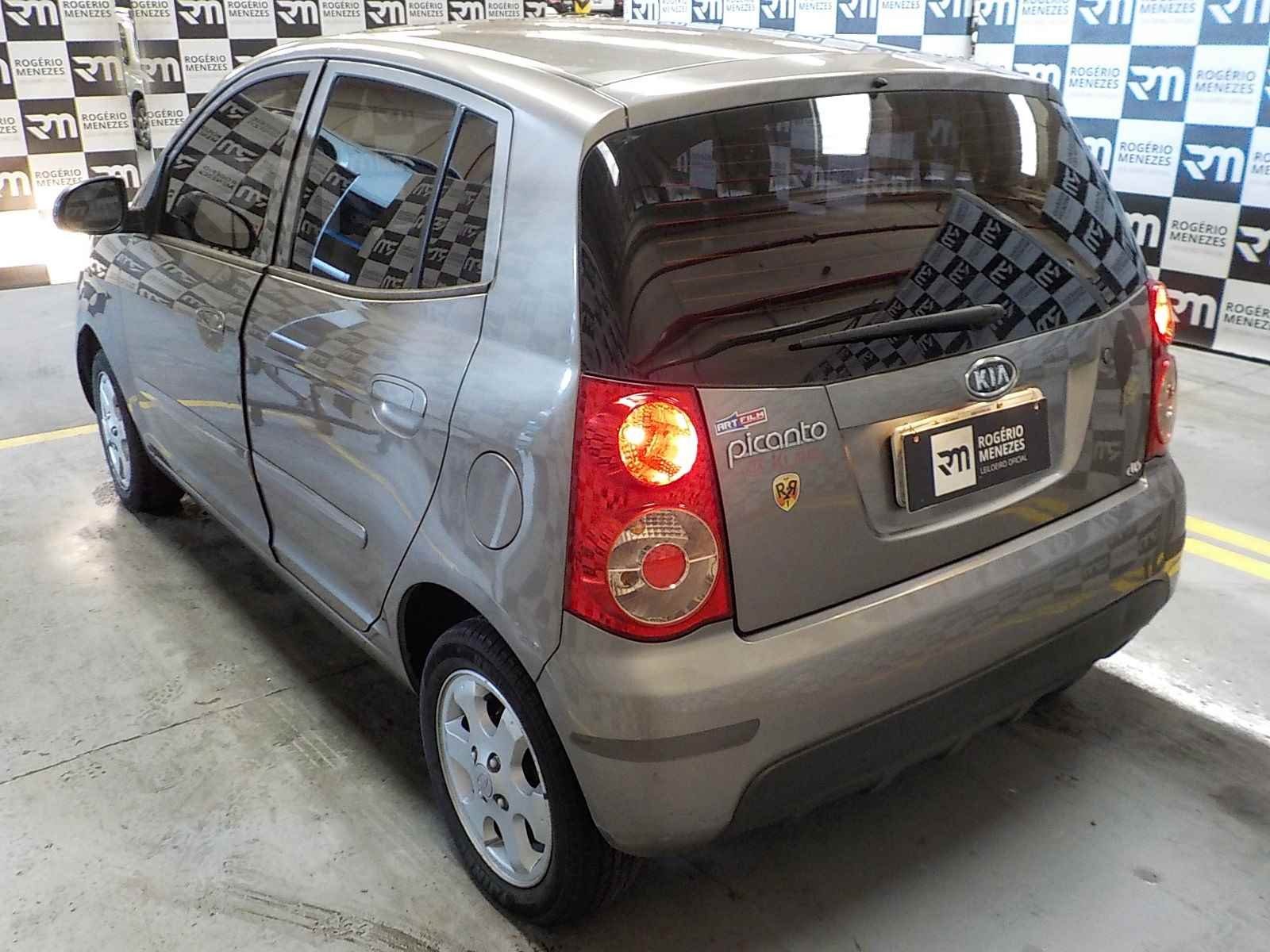 Задняя полка kia picanto